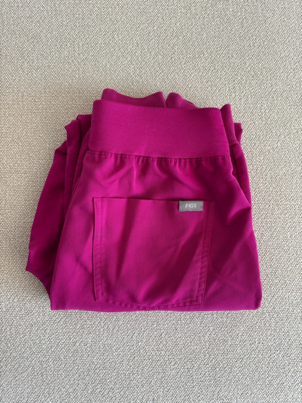 Magenta XS tall figs jogger scrubs